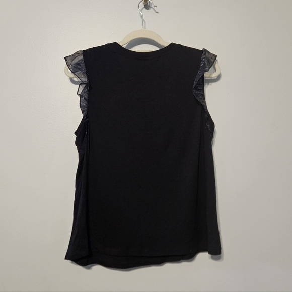 Chic Black Sleeveless Blouse with Sheer Accents - Picture 3 of 5